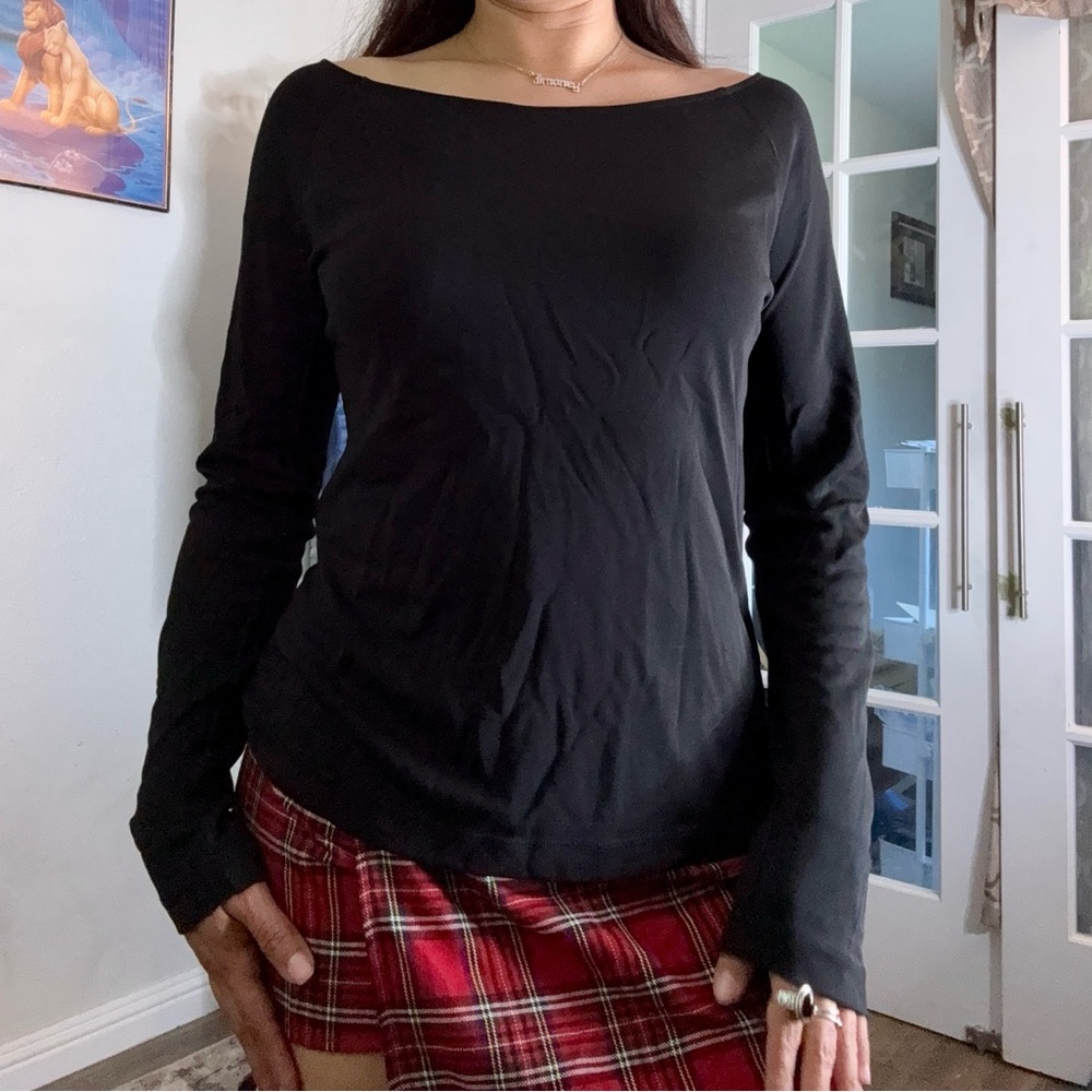 Y2K DKNY Black Top 🖤